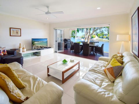 Noosa Entrance Waterfront Resort - Phillip Island Accommodation 4