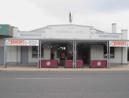 Pastoral Hotel - Phillip Island Accommodation
