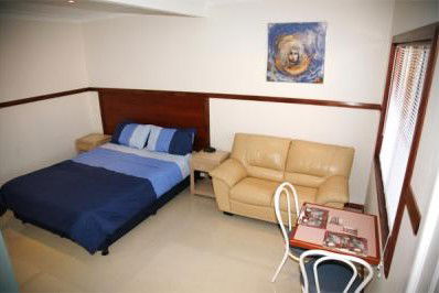 Across Country Motor Inn - Phillip Island Accommodation 1