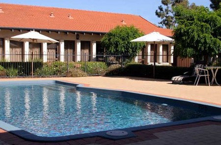 Banksia Motel - Phillip Island Accommodation 1