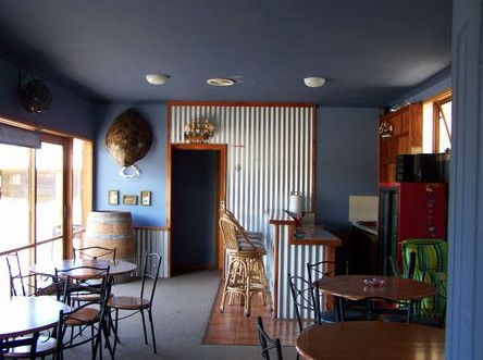 Allestree Holiday Units - Phillip Island Accommodation 1