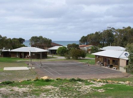 Allestree Holiday Units - Phillip Island Accommodation 4