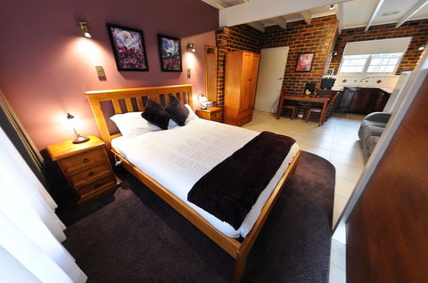 Greenvale Holiday Units - Phillip Island Accommodation 4