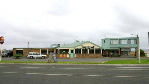 Schomberg Inn Hotel Motel - Phillip Island Accommodation 2