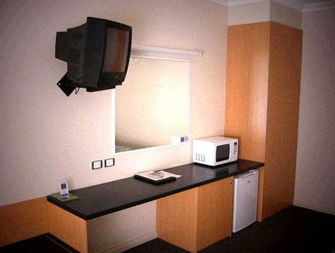 Victoria Lodge Motor Inn And Apartments - Phillip Island Accommodation 3