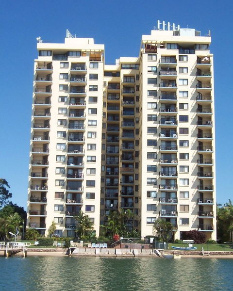 Banyandah Towers - Phillip Island Accommodation 0