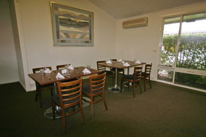 Red Cedars Motel - Phillip Island Accommodation 1