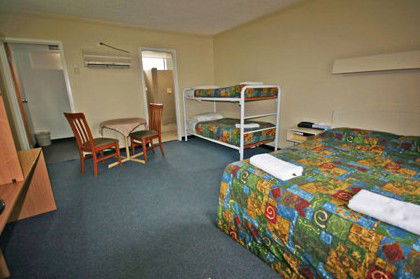 Red Cedars Motel - Phillip Island Accommodation 2