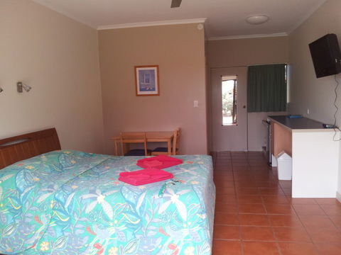 Bowen Arrow Motel - Phillip Island Accommodation 3