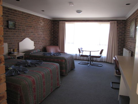 The Big Trout Motor Inn - Phillip Island Accommodation 2