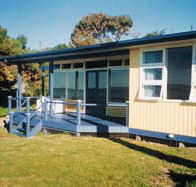 Eskavy Beach House - Phillip Island Accommodation