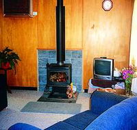 Black Jack Get-a-way - Magpies Nest - Phillip Island Accommodation