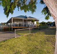 Serenity Holiday House - Phillip Island Accommodation