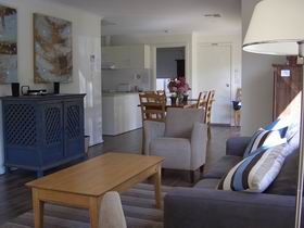 Saltaire Yellow - Phillip Island Accommodation 0