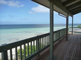 Sunset Escape - Phillip Island Accommodation 0