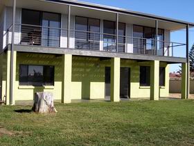 Sea Lime Beach House - Phillip Island Accommodation 0