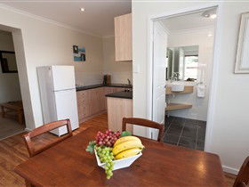 Bay 10 Accommodation - Phillip Island Accommodation 0