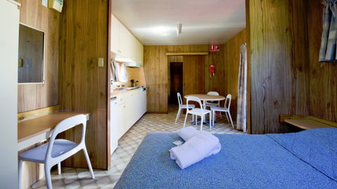 Port Elliot Holiday Park - Phillip Island Accommodation 0