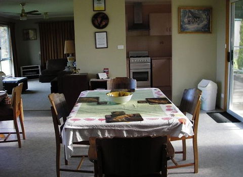 The Folly Holiday Home - Phillip Island Accommodation 4