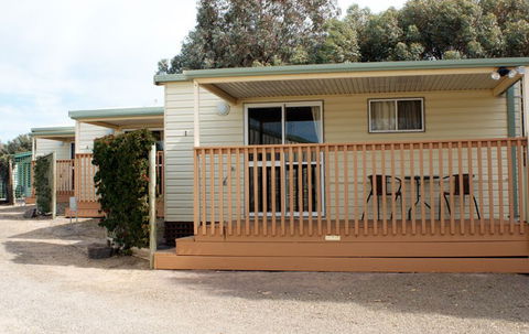 Moonta Bay Road Cabins And Cottages - Phillip Island Accommodation 3