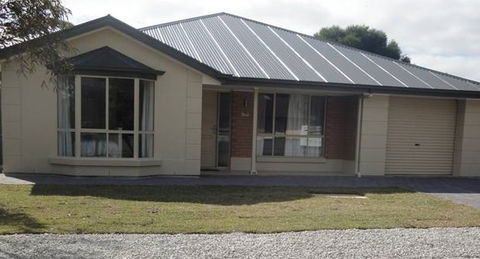 White Sands Retreat - Phillip Island Accommodation 5