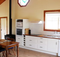 The Old Oak Bed and Breakfast - The Shearing Quarters - Phillip Island Accommodation