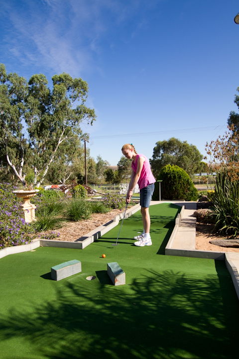 Avoca Dell Caravan Park - Phillip Island Accommodation 2