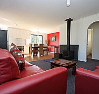Bruny Island Villas - Eversley - Phillip Island Accommodation