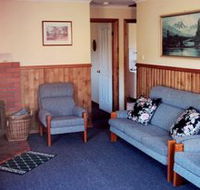 Lake Yalleena Holiday Cabins - Phillip Island Accommodation