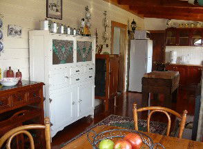 Westeria Cottage - Phillip Island Accommodation 4