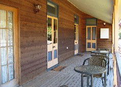 Chillagoe Guest House - Phillip Island Accommodation 4
