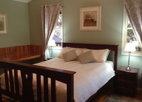 Maleny Country Cottages - Phillip Island Accommodation 6