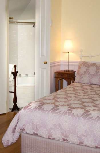 Hyams Beach Seaside Cottages - Phillip Island Accommodation 2