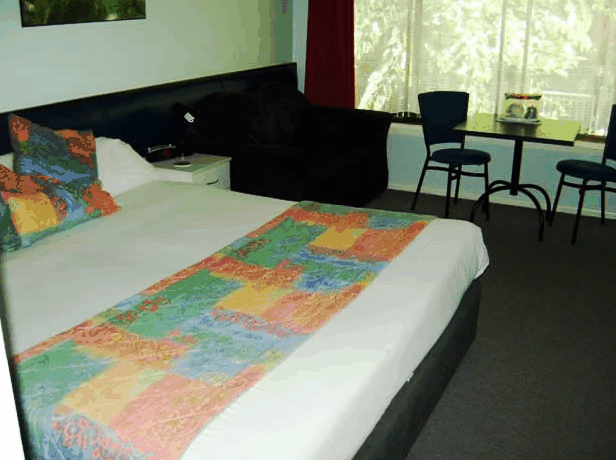Poinciana Motel - Phillip Island Accommodation