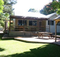Pine Cottage - Phillip Island Accommodation