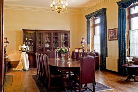 Mandelson's Of Goulburn - Phillip Island Accommodation 4