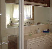 Murray Bank Holiday Units and Yabby Farm - Phillip Island Accommodation