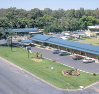 Deniliquin Country Club Motor Inn