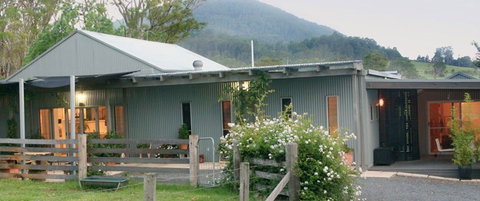 Barrington Village Retreat Bed And Breakfast - Phillip Island Accommodation 0