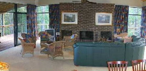 Banjos Bushland Retreat - Phillip Island Accommodation 3