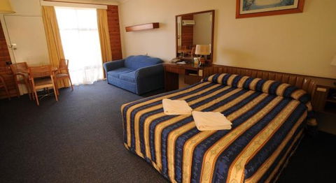 Amber Court Coonabarabran - Phillip Island Accommodation 3