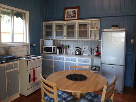 Auckland Street Queenslander - Phillip Island Accommodation 3