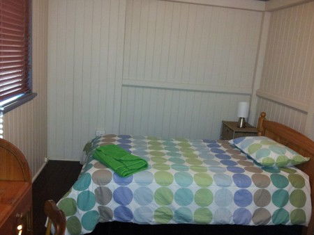 Auckland Street Queenslander - Phillip Island Accommodation 4