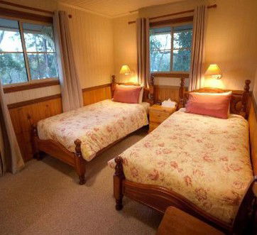 Accommodation Creek Cottages - Phillip Island Accommodation 0