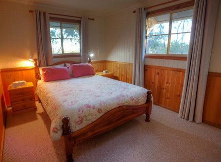 Accommodation Creek Cottages - Phillip Island Accommodation 4