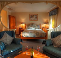 Honeysuckle Cottages and The Rocks Restaurant - Phillip Island Accommodation