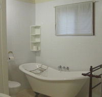 Cosy Cottage - Holiday Home - Phillip Island Accommodation