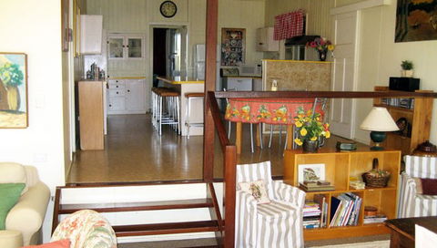 Flag Springs Bush Retreat - Phillip Island Accommodation 2