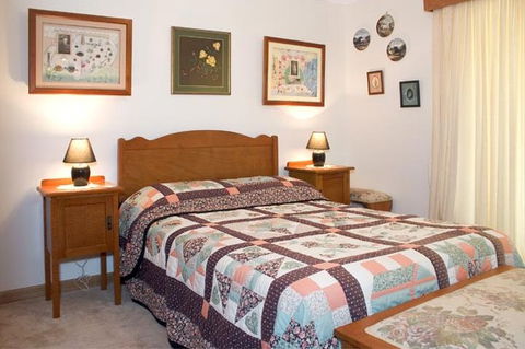 Rock-Al-Roy Bed And Breakfast - Phillip Island Accommodation 1