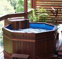 Ravensbourne Escape Tree Tops - Phillip Island Accommodation